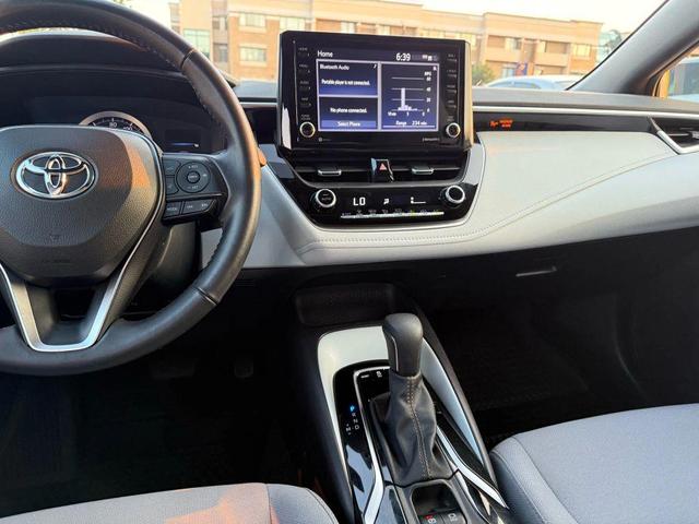 Photo of 2022 White Toyota Corolla