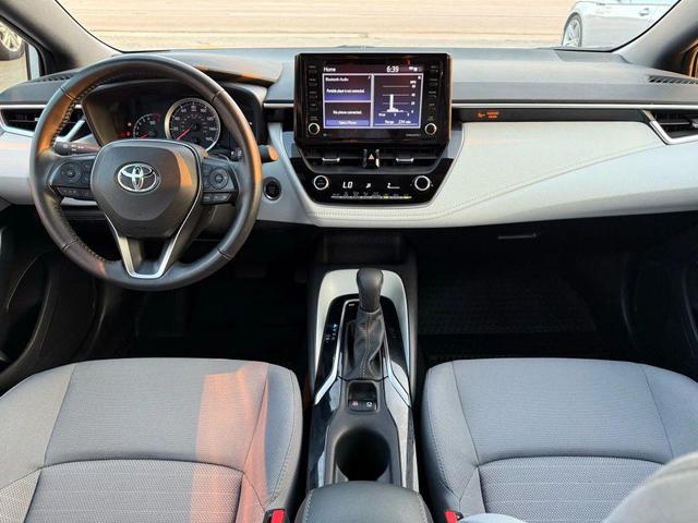 Photo of 2022 White Toyota Corolla