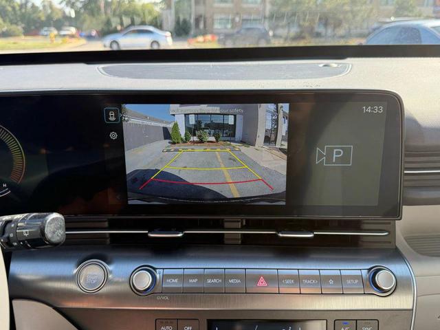 Photo of 2025 White Hyundai KONA