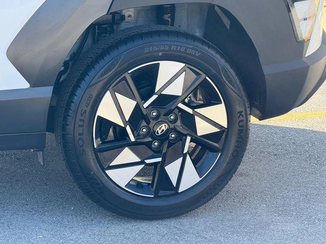 Photo of 2025 White Hyundai KONA