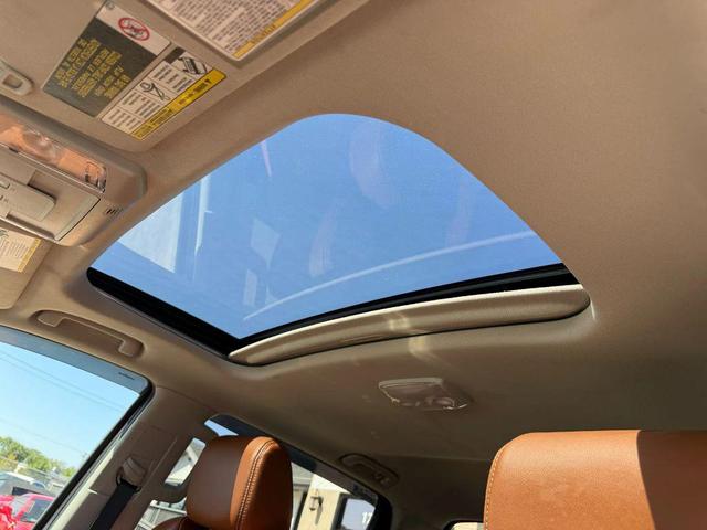 Photo of 2017 White Toyota Tundra