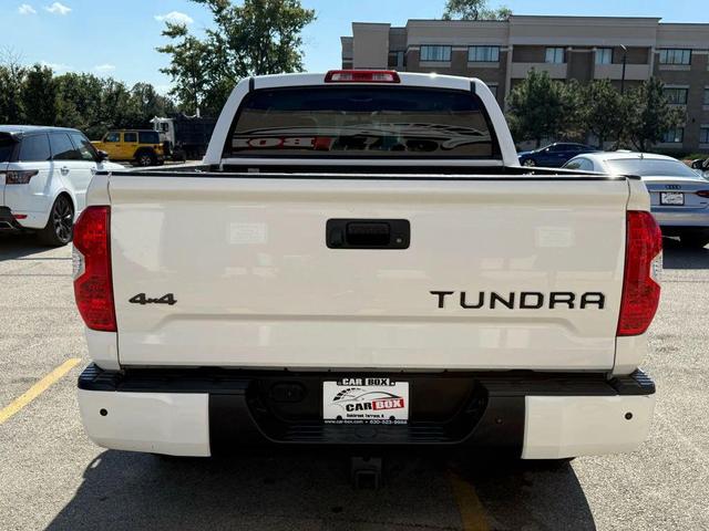 Photo of 2017 White Toyota Tundra