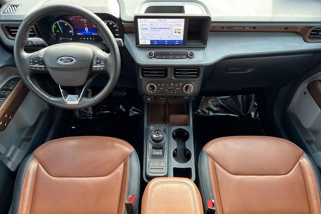Photo of 2022 CARBONIZED GREY METALLIC Ford Maverick