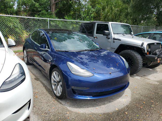 Photo of 2018 Deep Blue Metallic Tesla Model 3