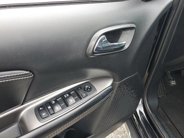 Photo of 2019 Pitch Black Clearcoat Dodge Journey