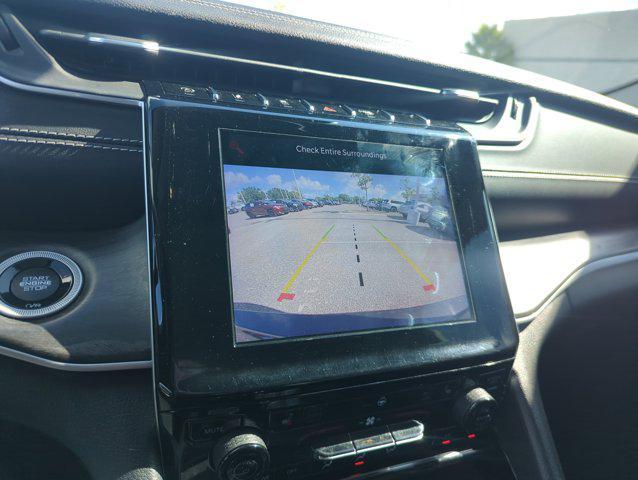 Photo of 2022 Rocky Mountain Pearlcoat Jeep Grand Cherokee L