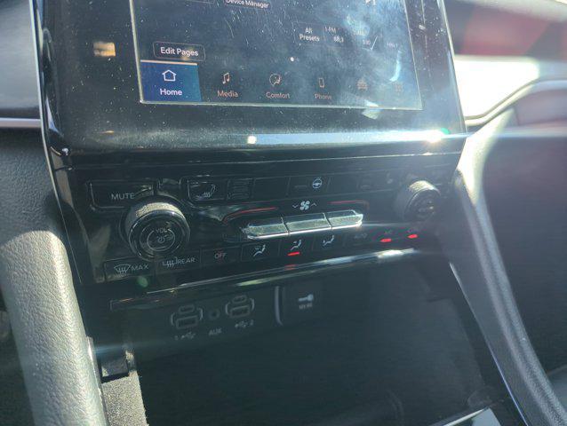 Photo of 2022 Rocky Mountain Pearlcoat Jeep Grand Cherokee L
