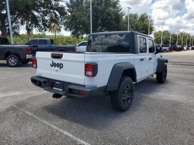 Photo of 2025 Bright White Clearcoat Jeep Gladiator