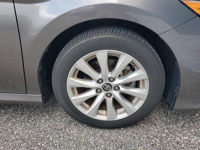 Photo of 2018 Predawn Gray Mica Toyota Camry