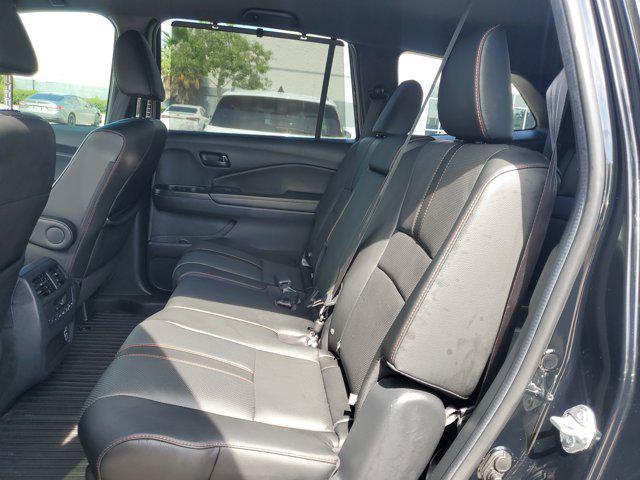 Photo of 2022 Crystal Black Pearl Honda Pilot