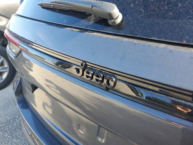 Photo of 2025 Baltic Gray Metallic Clearcoat Jeep Grand Cherokee