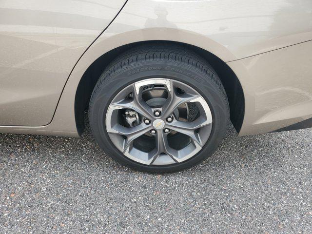 Photo of 2023 Mineral Gray Metallic Chevrolet Malibu