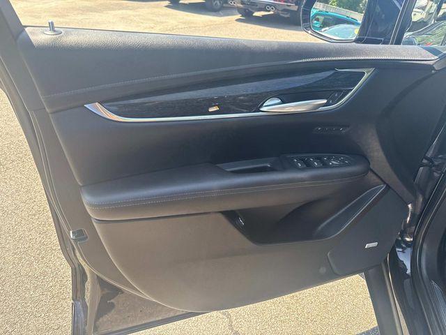 Photo of 2021 Dark Moon Blue Metallic Cadillac XT5