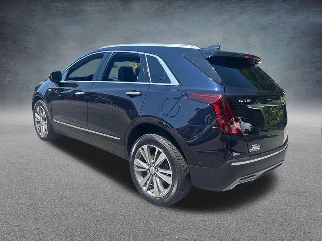 Photo of 2021 Dark Moon Blue Metallic Cadillac XT5