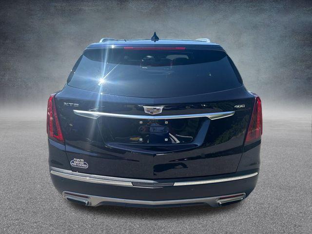 Photo of 2021 Dark Moon Blue Metallic Cadillac XT5