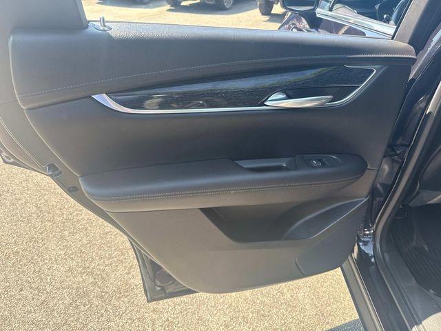 Photo of 2021 Dark Moon Blue Metallic Cadillac XT5
