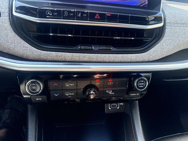 Photo of 2024 Diamond Black Jeep Compass