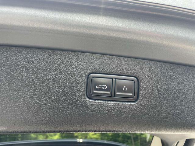 Photo of 2024 Silver Genesis GV80