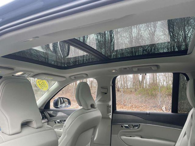 Photo of 2023 Denim Blue Metallic Volvo XC90