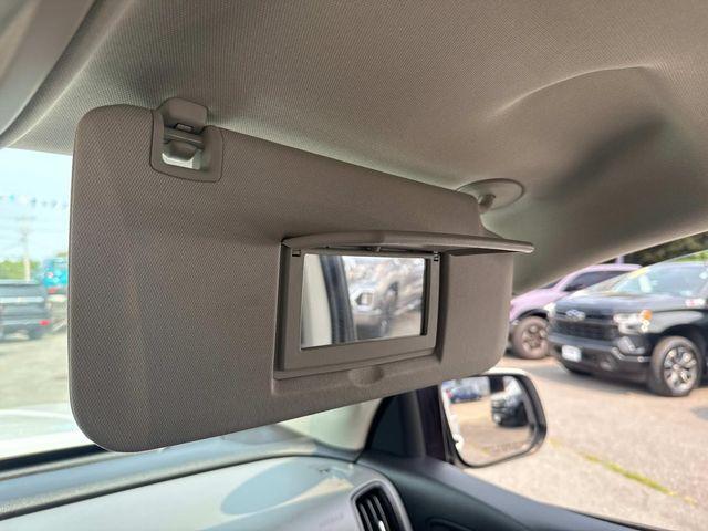 Photo of 2021 Summit White Chevrolet Colorado