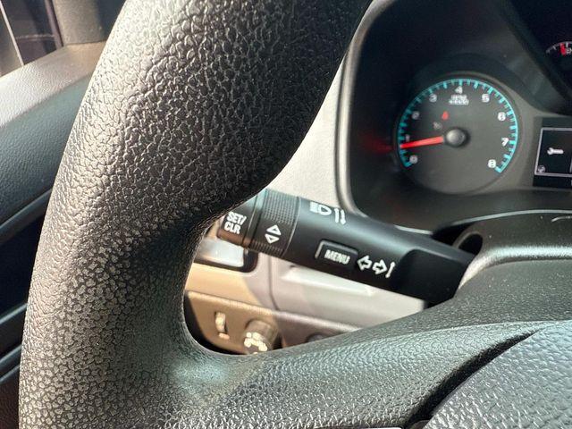 Photo of 2021 Summit White Chevrolet Colorado