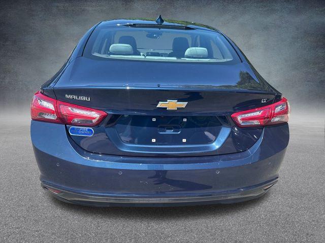 Photo of 2021 Blue Metallic Chevrolet Malibu