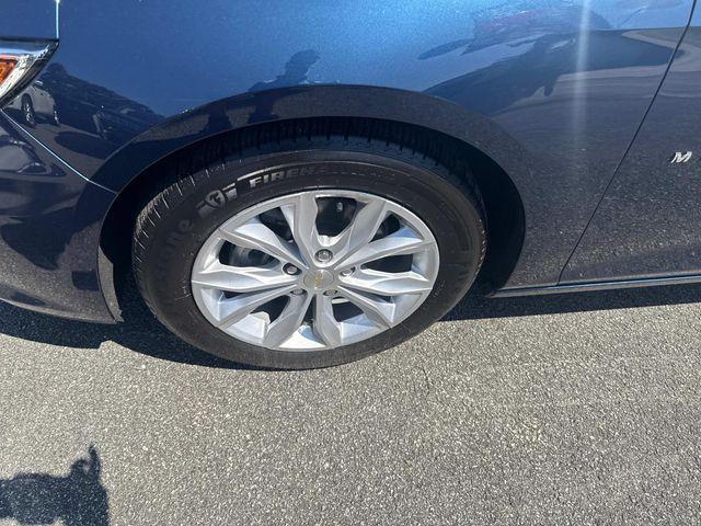 Photo of 2021 Blue Metallic Chevrolet Malibu