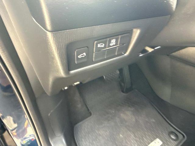 Photo of 2022 Deep Crystal Blue Mica Mazda CX-5
