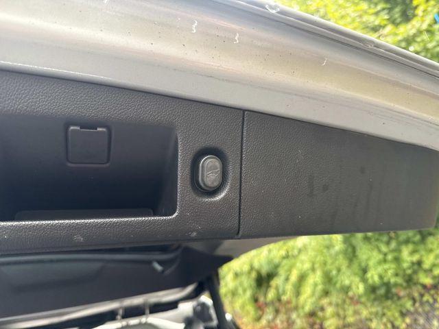 Photo of 2018 Quicksilver Metallic GMC Yukon