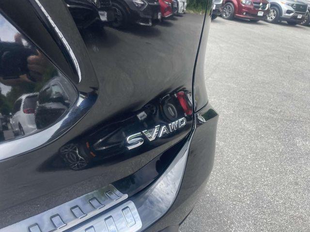 Photo of 2018 Magnetic Black Nissan Rogue