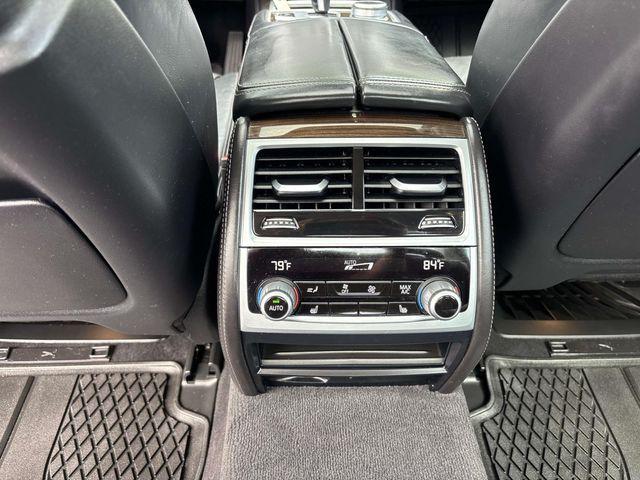Photo of 2020 Black Sapphire Metallic BMW 750