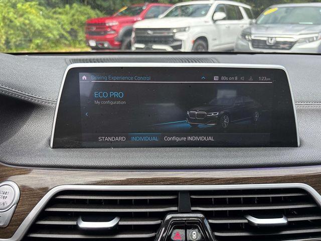 Photo of 2020 Black Sapphire Metallic BMW 750
