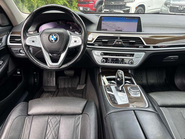 Photo of 2020 Black Sapphire Metallic BMW 750
