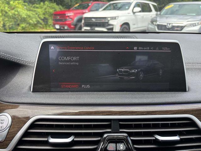 Photo of 2020 Black Sapphire Metallic BMW 750
