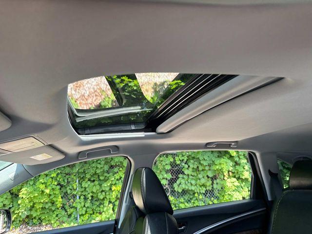 Photo of 2019 Gray Acura MDX