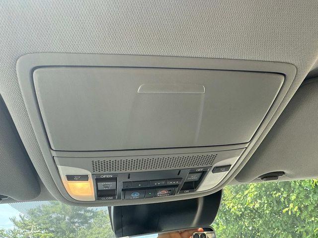 Photo of 2019 Gray Acura MDX