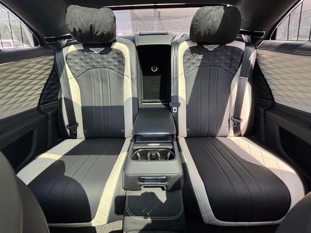 Photo of 2024  Bentley Flying Spur