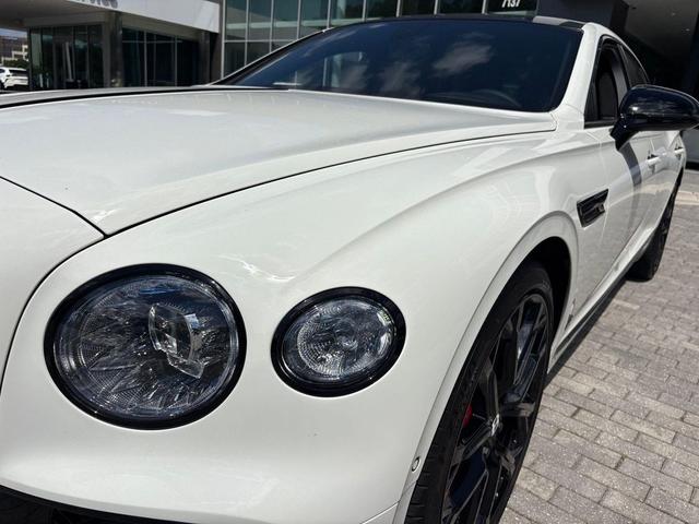 Photo of 2024  Bentley Flying Spur