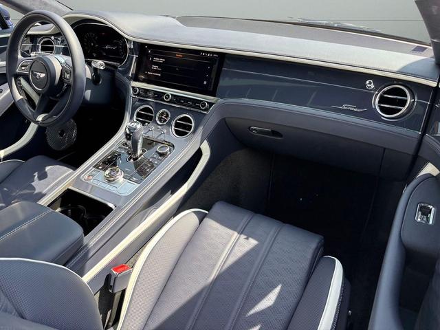 Photo of 2025 Sapphire Bentley Continental GT