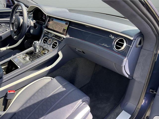 Photo of 2025 Sapphire Bentley Continental GT