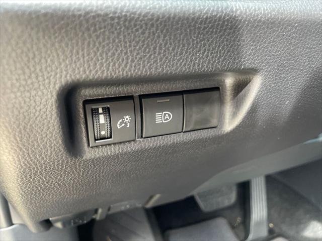 Photo of 2025 Midnight Black Metallic Toyota RAV4