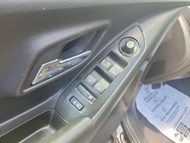 Photo of 2022 Mosaic Black Metallic Chevrolet Trax