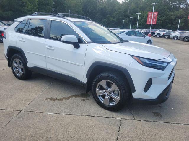 Photo of 2024 Ice Cap Toyota RAV4