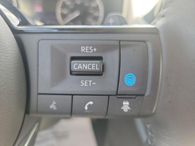 Photo of 2023 Scarlet Ember Tintcoat Nissan Rogue