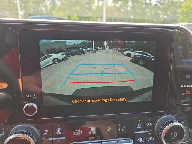 Photo of 2025 Midnight Black Metallic Toyota Highlander Hybrid