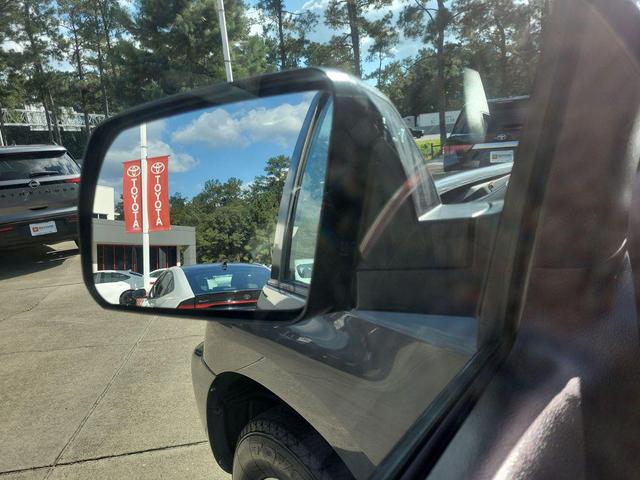 Photo of 2018 Magnetic Gray Metallic Toyota Sequoia
