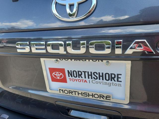 Photo of 2018 Magnetic Gray Metallic Toyota Sequoia
