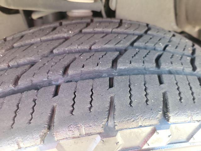 Photo of 2018 Magnetic Gray Metallic Toyota Sequoia