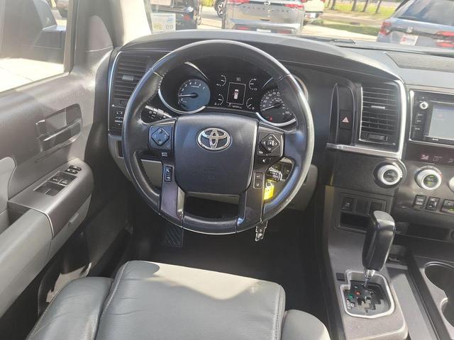 Photo of 2018 Magnetic Gray Metallic Toyota Sequoia