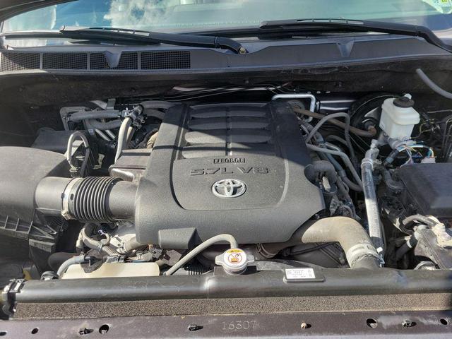 Photo of 2018 Magnetic Gray Metallic Toyota Sequoia